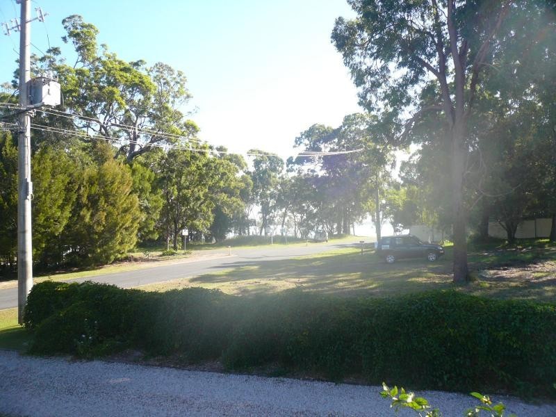 19 Benowa Street, Macleay Island QLD 4184
