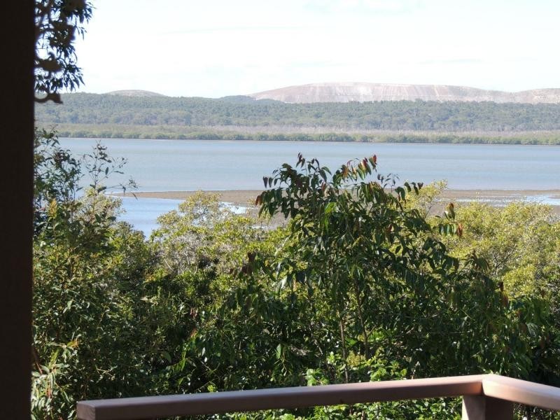 17 Lovell Parade, Lamb Island QLD 4184