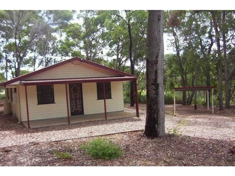 17 Allambie Street, Macleay Island QLD 4184