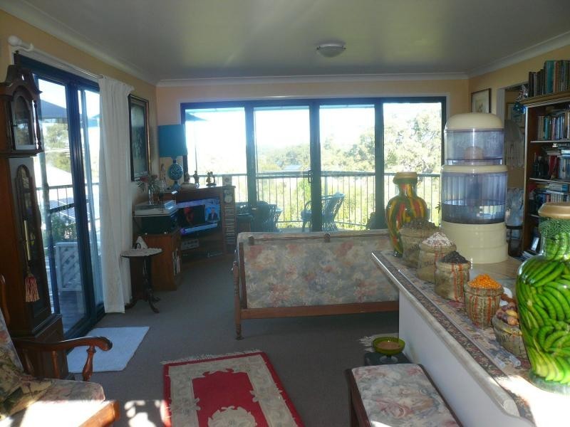52 Eastbourne Terrace, Macleay Island QLD 4184