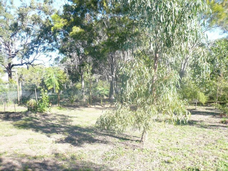 52 Eastbourne Terrace, Macleay Island QLD 4184
