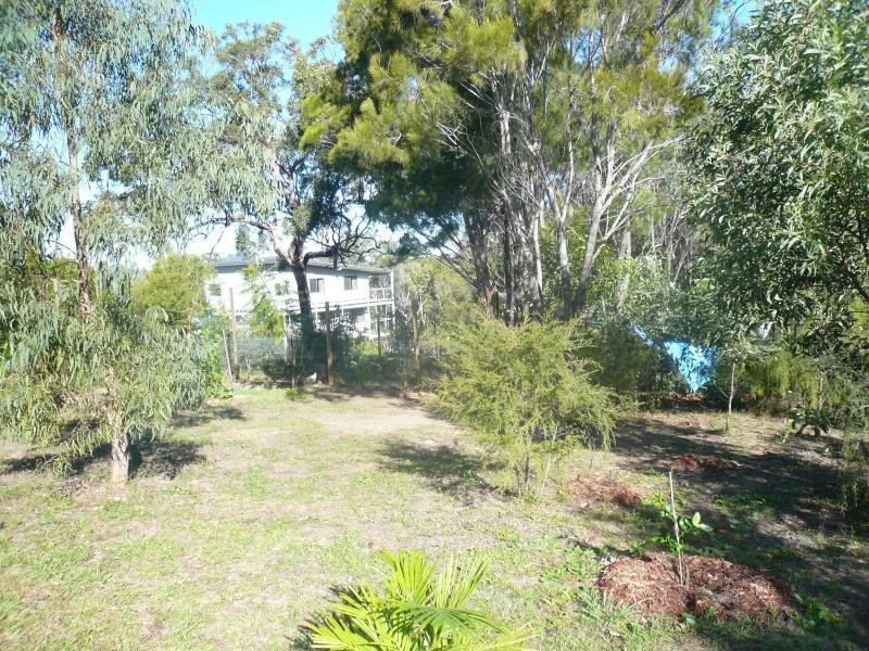 52 Eastbourne Terrace, Macleay Island QLD 4184