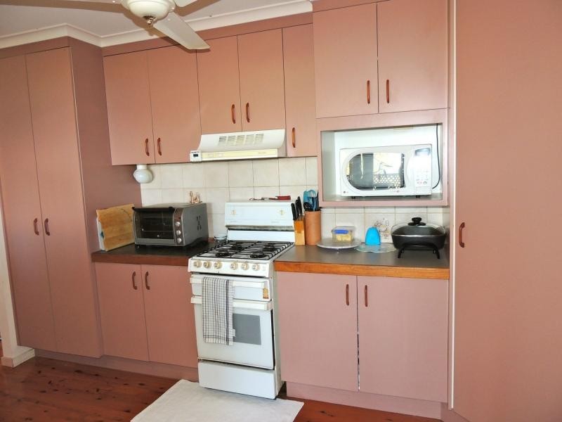10 Koonwarra Parade, Macleay Island QLD 4184