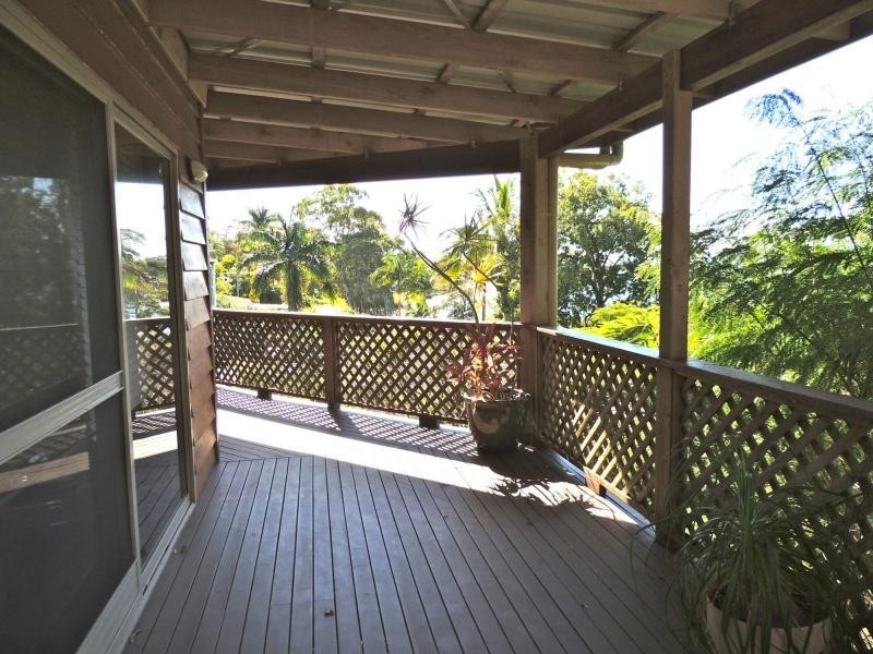 10 Koonwarra Parade, Macleay Island QLD 4184