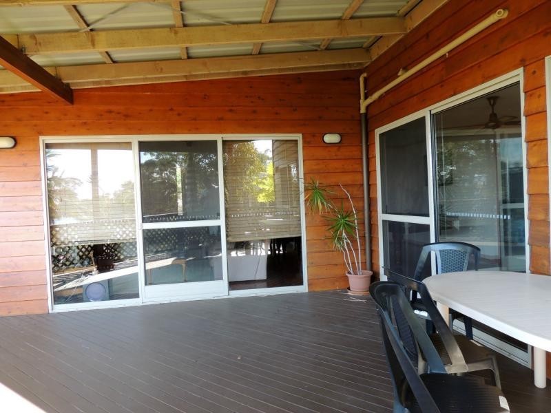 10 Koonwarra Parade, Macleay Island QLD 4184