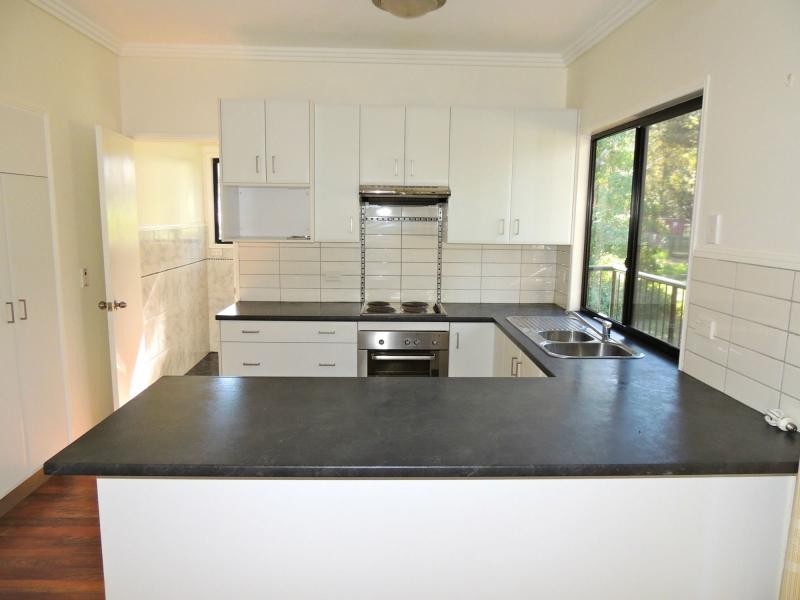 30 Paula Parade, Lamb Island QLD 4184