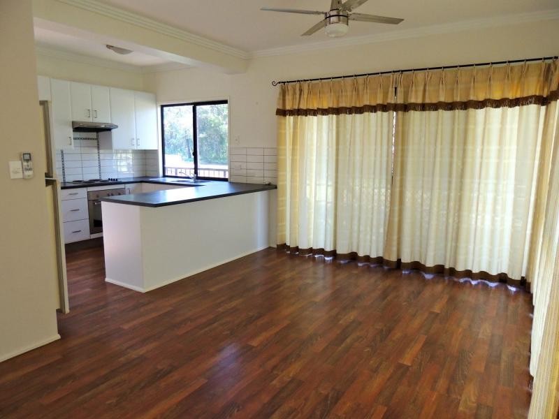 30 Paula Parade, Lamb Island QLD 4184
