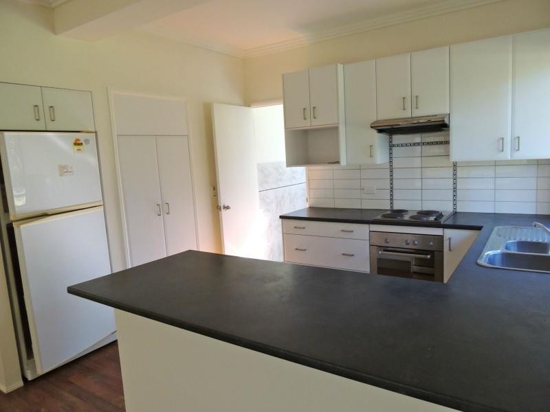 30 Paula Parade, Lamb Island QLD 4184