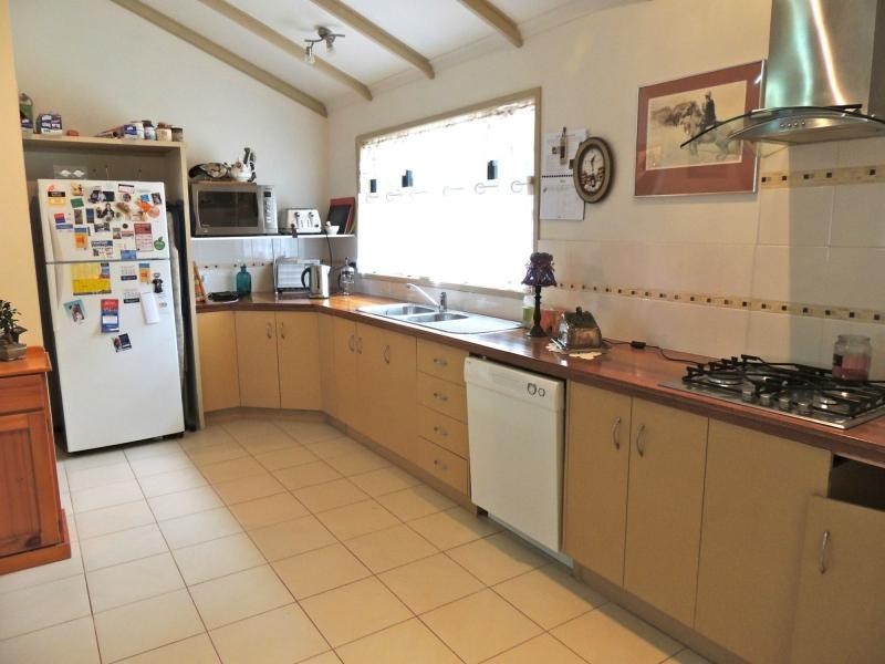 12-14 Pier Haven, Lamb Island QLD 4184