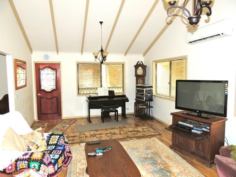 12-14 Pier Haven, Lamb Island QLD 4184