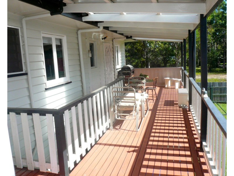 1 Oomool Street, Macleay Island QLD 4184