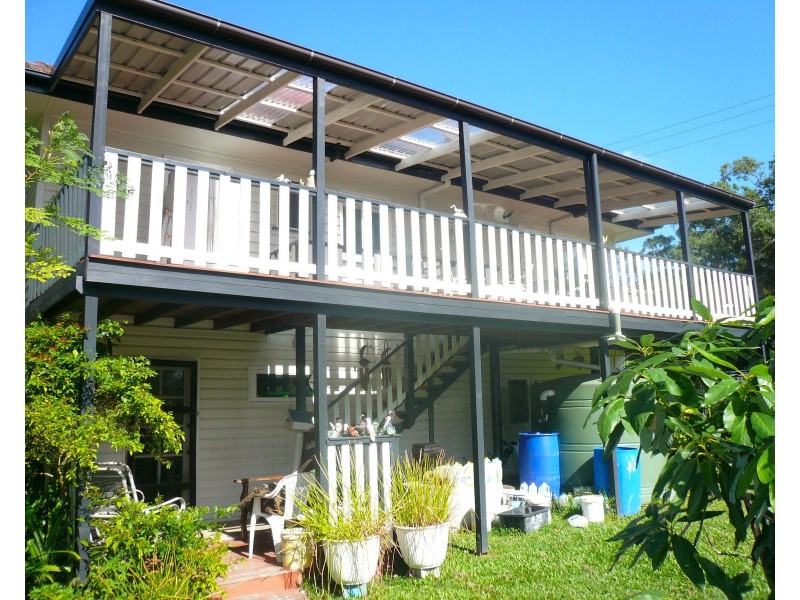 1 Oomool Street, Macleay Island QLD 4184