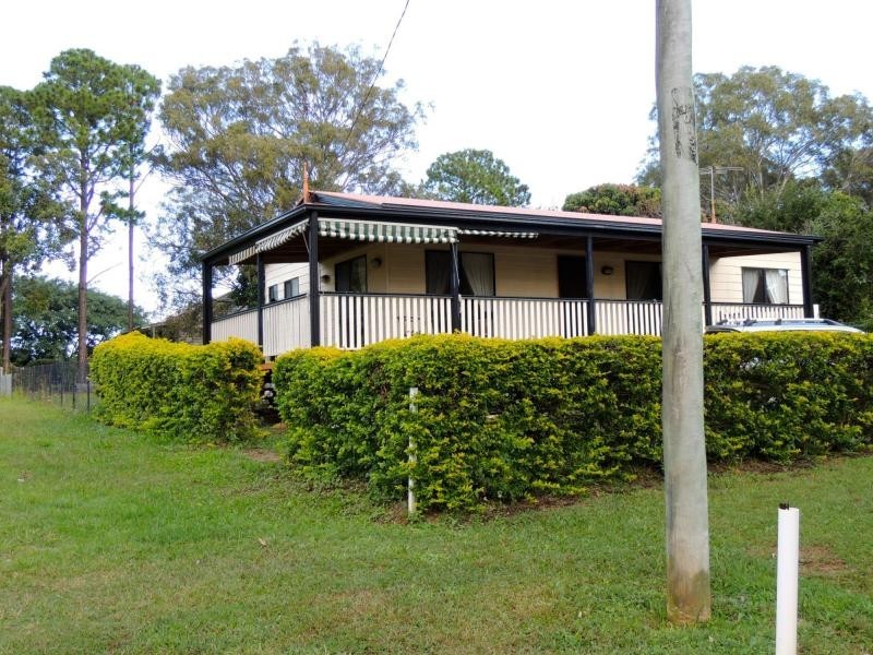 15 Pine Avenue, Lamb Island QLD 4184
