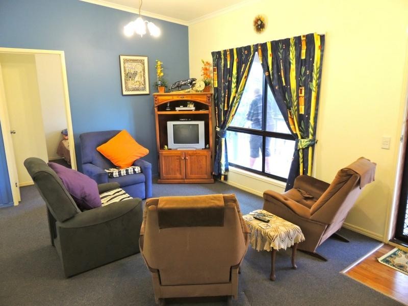 15 Pine Avenue, Lamb Island QLD 4184