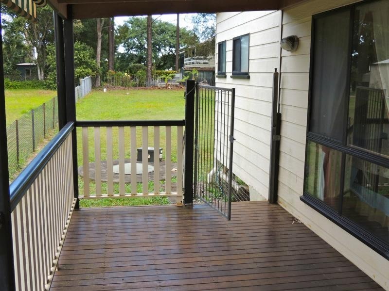 15 Pine Avenue, Lamb Island QLD 4184