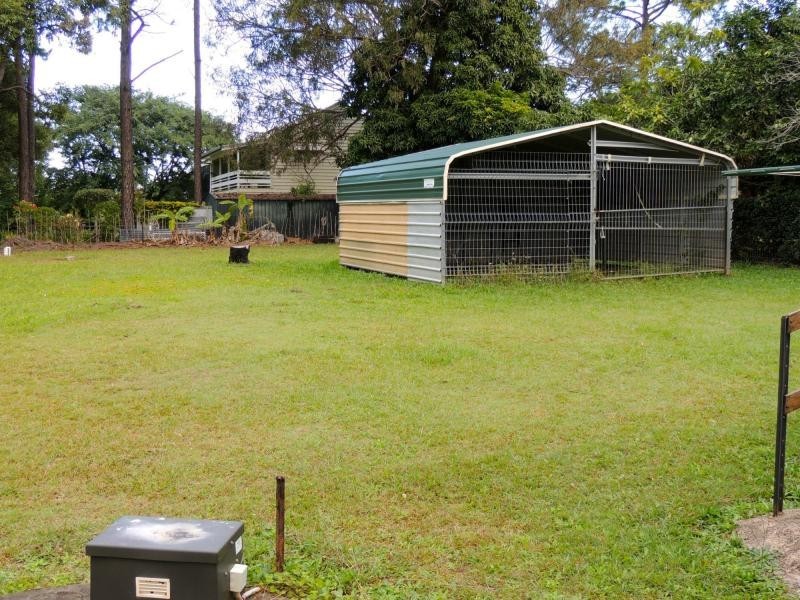 15 Pine Avenue, Lamb Island QLD 4184