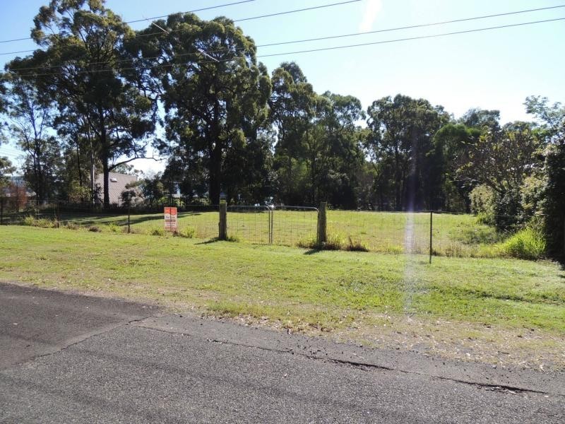 31 Wharf Street, Macleay Island QLD 4184