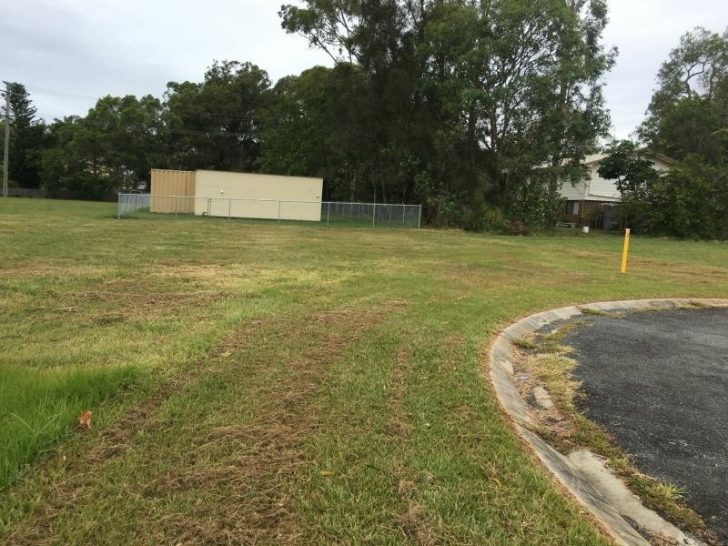 4 Almond Court, Lamb Island QLD 4184