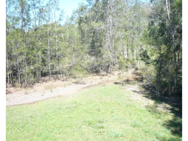 14 Hilda Crescent, Macleay Island QLD 4184