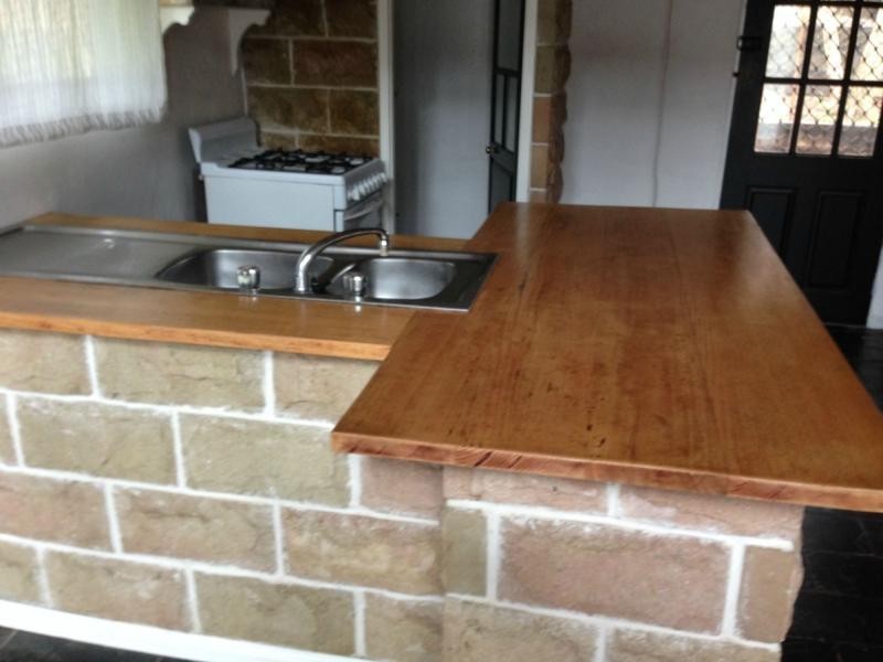 34 Kooberry Street, Macleay Island QLD 4184