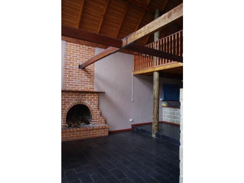 34 Kooberry Street, Macleay Island QLD 4184