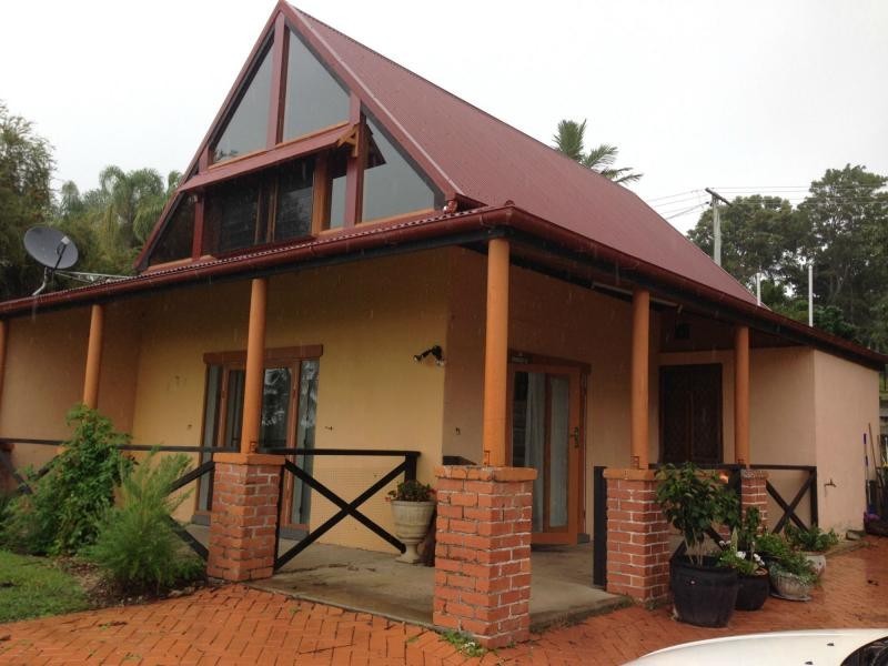 34 Kooberry Street, Macleay Island QLD 4184