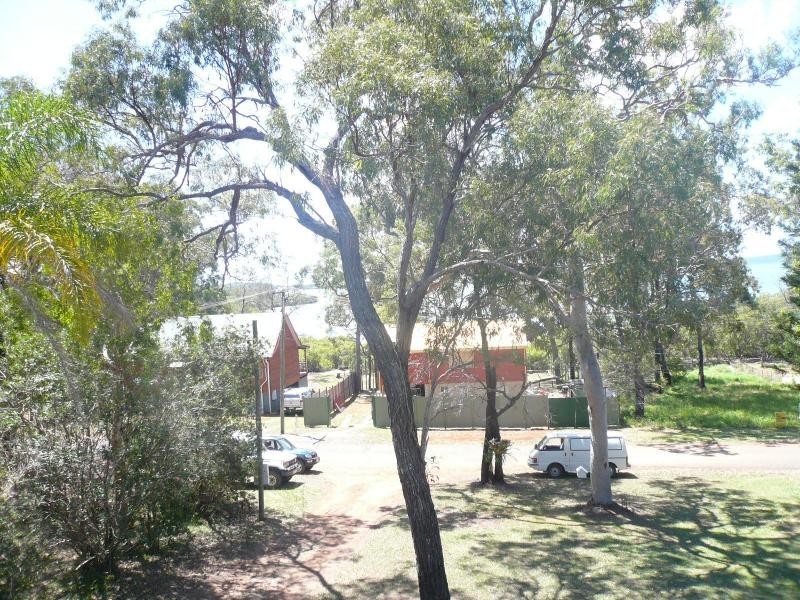 36 Blue Bay Crescent, Macleay Island QLD 4184