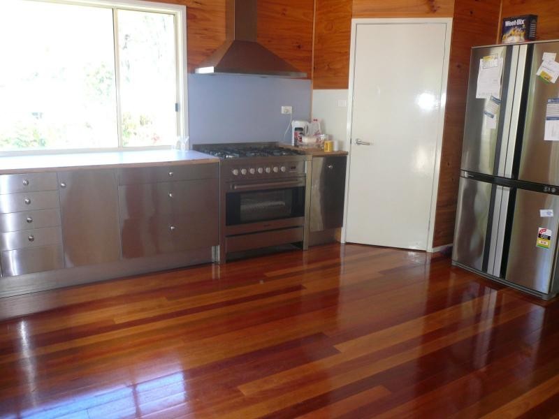36 Blue Bay Crescent, Macleay Island QLD 4184