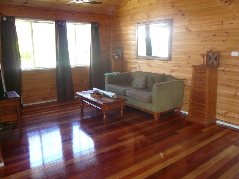 36 Blue Bay Crescent, Macleay Island QLD 4184