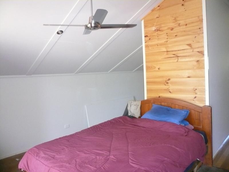 36 Blue Bay Crescent, Macleay Island QLD 4184