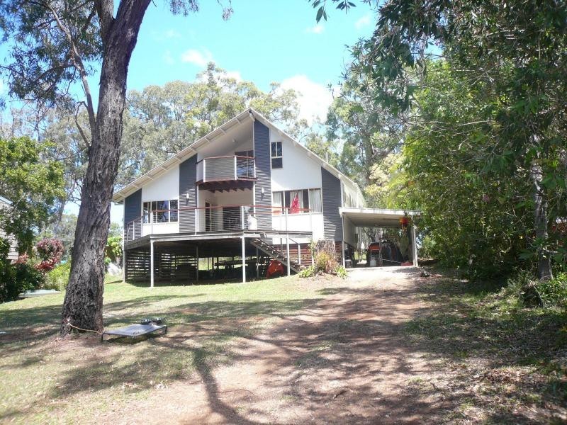 36 Blue Bay Crescent, Macleay Island QLD 4184