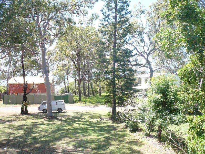 36 Blue Bay Crescent, Macleay Island QLD 4184