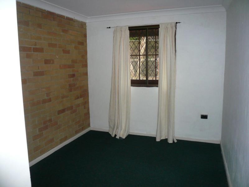 34 Kooberry Street, Macleay Island QLD 4184
