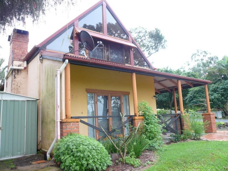34 Kooberry Street, Macleay Island QLD 4184