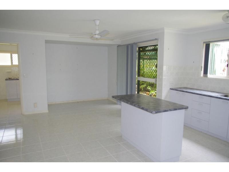 92 Beelong Street, Macleay Island QLD 4184