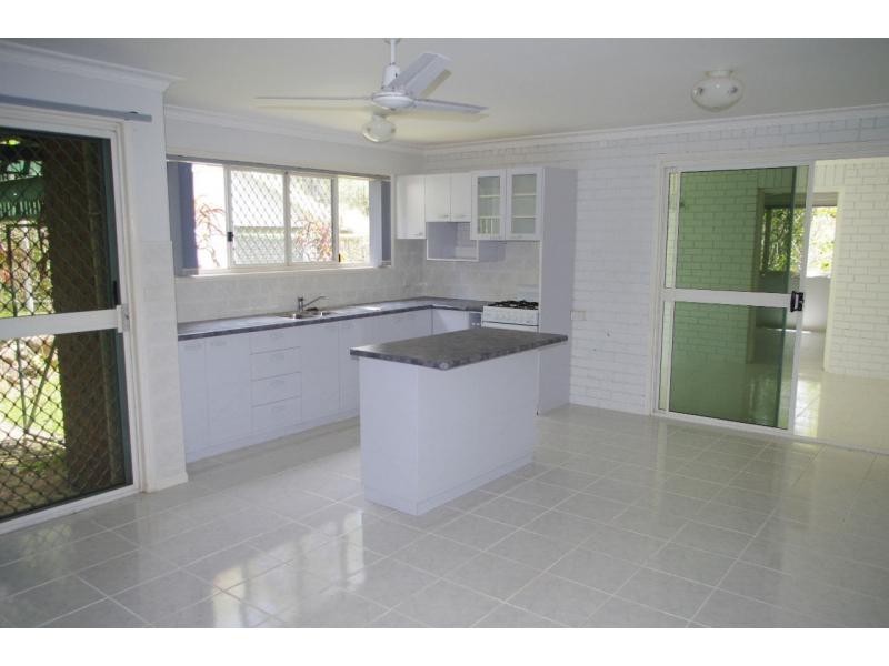 92 Beelong Street, Macleay Island QLD 4184