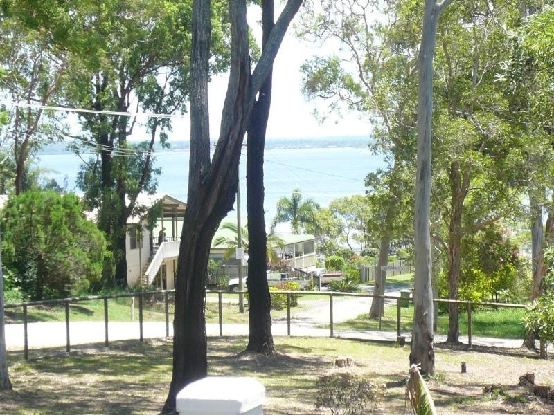 3 Dinjerra Street, Macleay Island QLD 4184