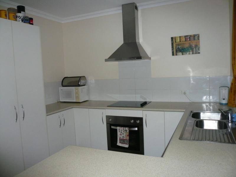 3 Dinjerra Street, Macleay Island QLD 4184