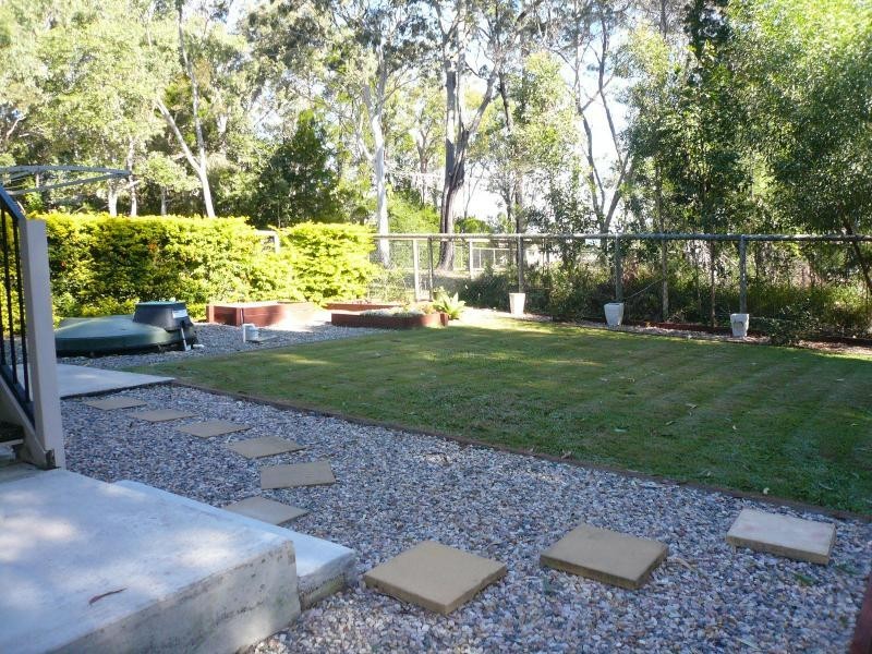 3 Dinjerra Street, Macleay Island QLD 4184