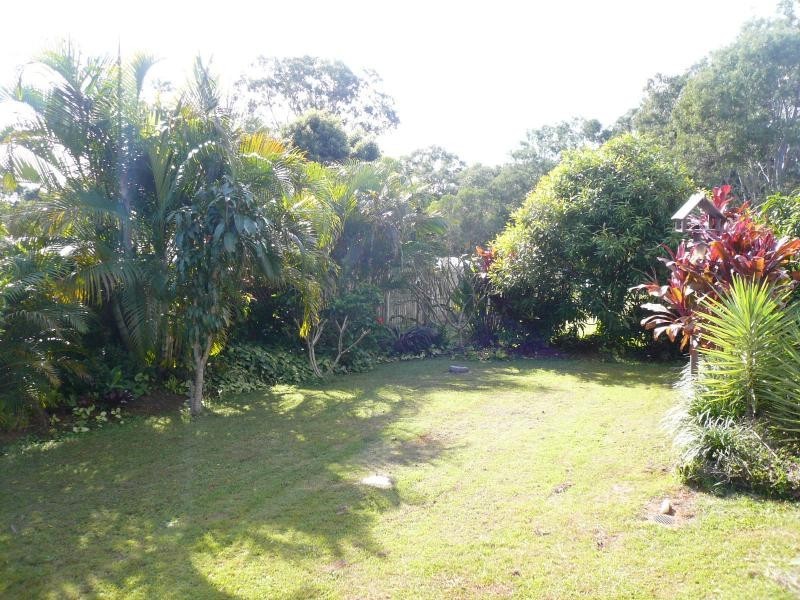 17 Francis Road, Macleay Island QLD 4184