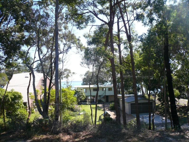 31 Wharf Street, Macleay Island QLD 4184