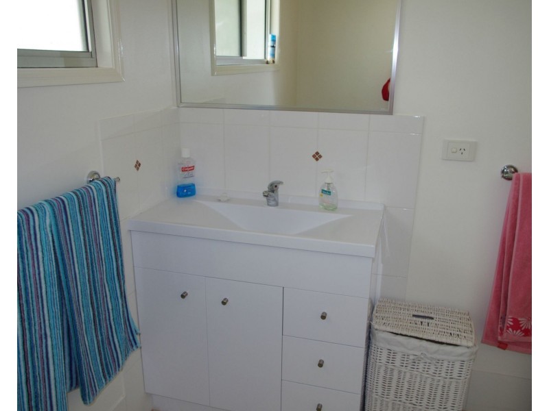 14 Lemontree Drive, Macleay Island QLD 4184