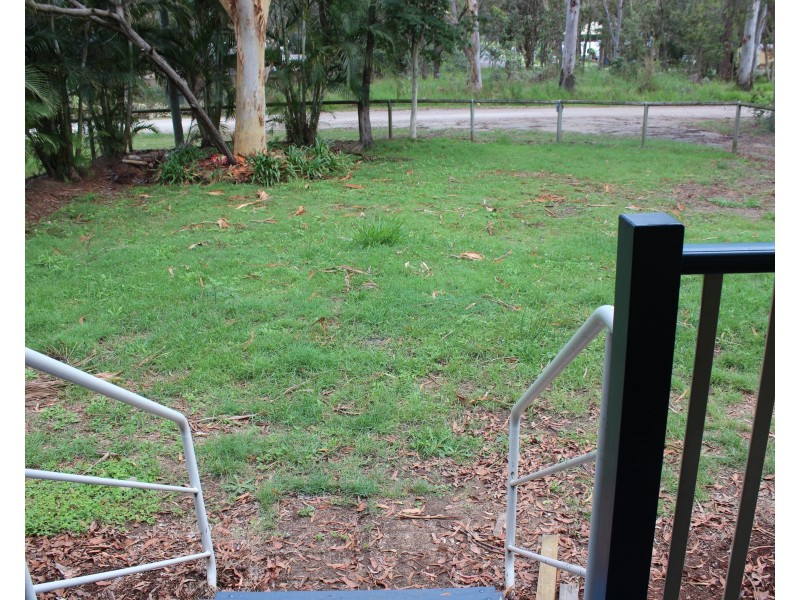 27 Tingara Street, Macleay Island QLD 4184