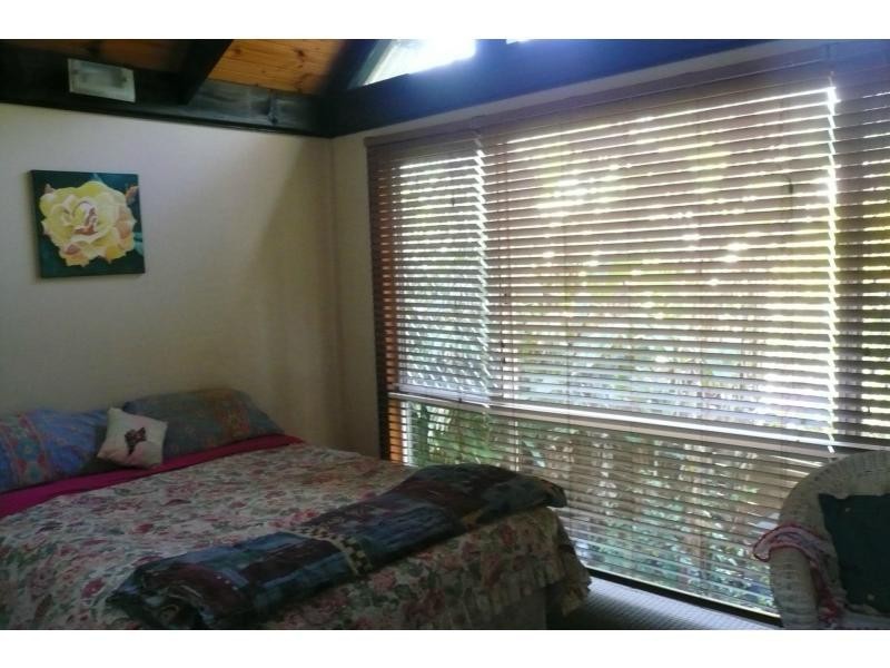 68 High Central Road, Macleay Island QLD 4184