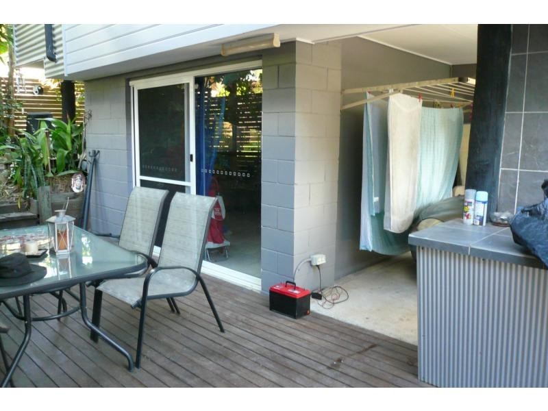 68 High Central Road, Macleay Island QLD 4184