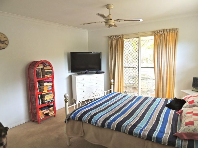 2 Parakeet Street, Macleay Island QLD 4184