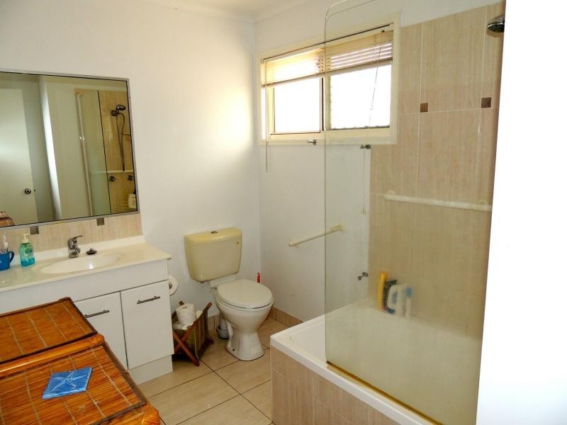 2 Parakeet Street, Macleay Island QLD 4184