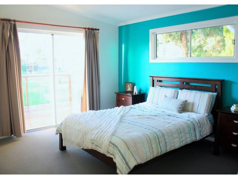 29 Tingara Street, Macleay Island QLD 4184