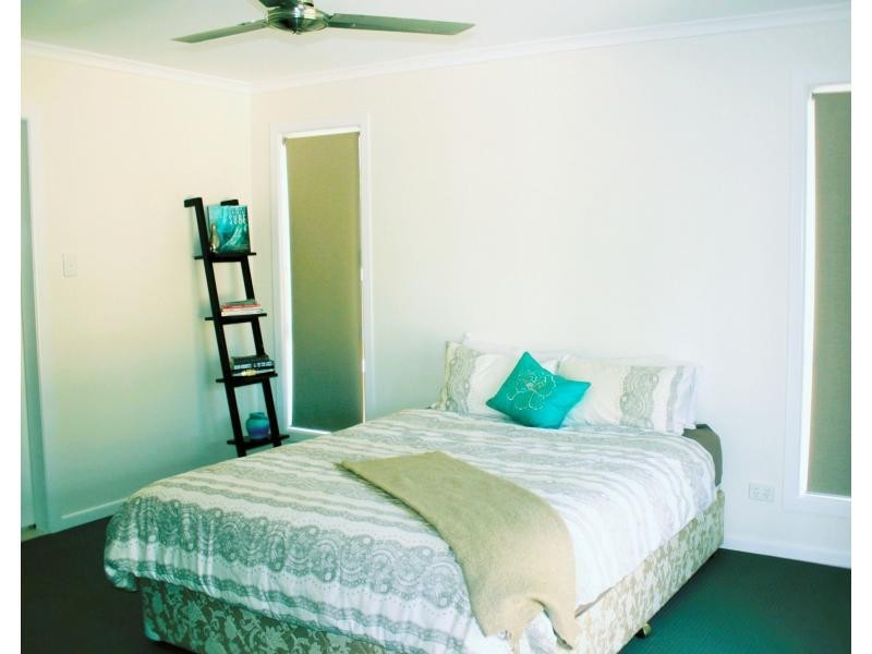 29 Tingara Street, Macleay Island QLD 4184