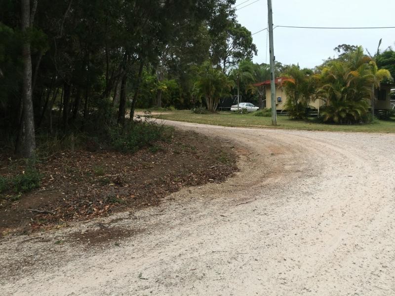 20 Bruce Street, Lamb Island QLD 4184